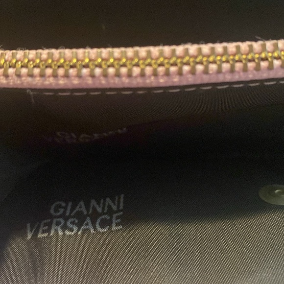 Wallet is great condition can put chain on to make crossbody - Picture 3 of 3